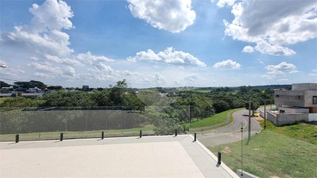 Casa à venda com 3 suítes no condomínio Portal dos Bandeirantes, Salto - SP
