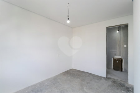 Apartamento à venda com 3 suítes em Campo Belo, São Paulo, SP