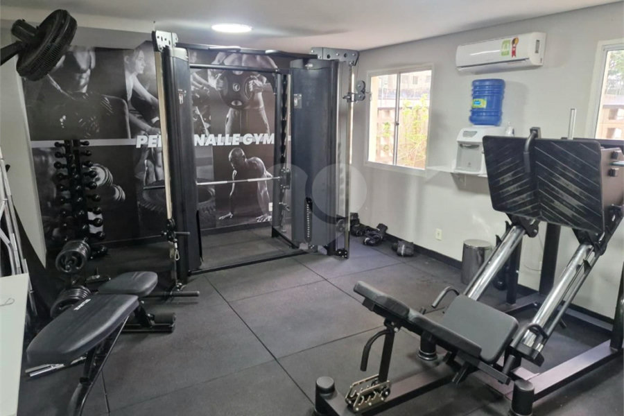 Apartamento à venda com 2 quartos, sendo 1 suíte, em Parque Maria Domitila, São Paulo, SP