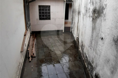 Sobrado à venda com 5 quartos em Vila Nivi, São Paulo, SP