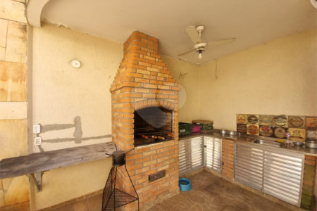 Sobrado à venda com 3 quartos, sendo 1 suíte,  em Vila Trujillo, Sorocaba, SP