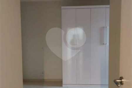Apartamento para alugar com 3 quartos, sendo 1 suíte, em Lar São Paulo, São Paulo, SP