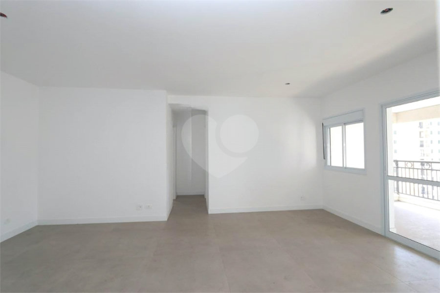 Apartamento à venda com 2 quartos em Morumbi, São Paulo, SP