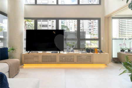 Duplex à venda com 2 suítes em Indianópolis, São Paulo, SP