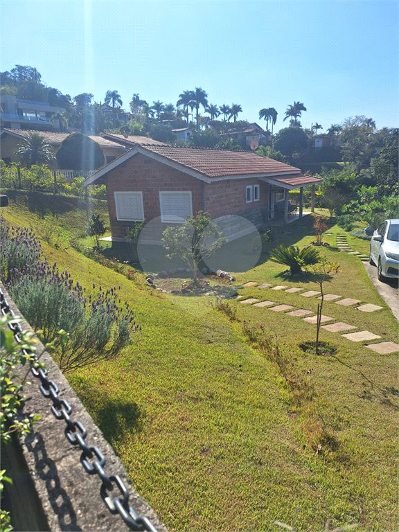 Casa em condomínio à venda com 3 quartos, sendo 1 suíte,  no Centro, Bom Jesus dos Perdões, SP
