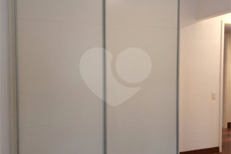 Apartamento à venda com 4 quartos, sendo 3 suítes,  em Vila Gertrudes, São Paulo, SP