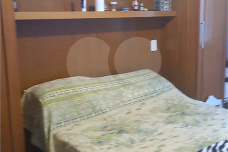 Sobrado à venda com 5 quartos, sendo 2 suítes, em Rio Pequeno, São Paulo, SP