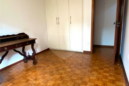 Apartamento à venda ou para alugar com 4 quartos, sendo 1 suíte, em Itaim Bibi, São Paulo, SP