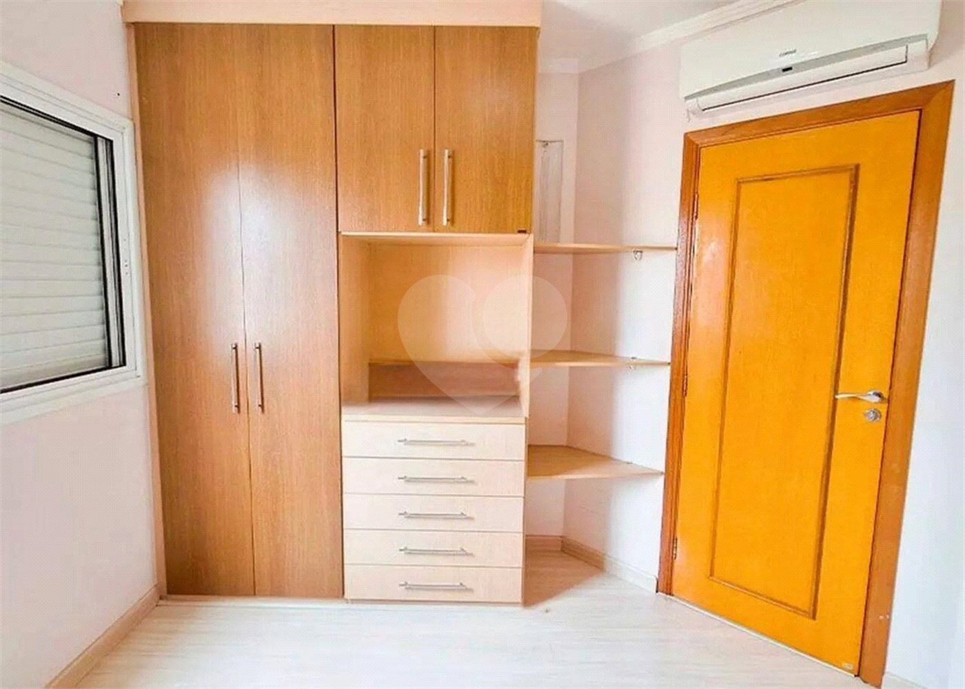 Apartamento à venda com 3 quartos, sendo 1 suíte, em Parque Campolim, Sorocaba, SP