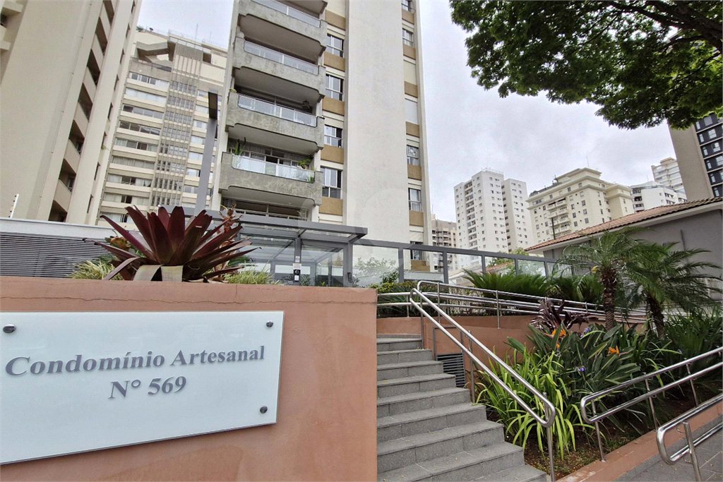 Apartamento à venda com 3 quartos, sendo 1 suíte, em Brooklin, São Paulo, SP