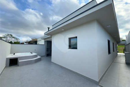 Casa à venda com 3 suítes no condomínio Residencial Phytus, Cabreúva - SP