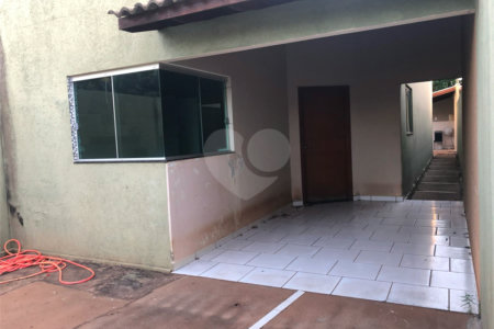 Casa à venda com 2 quartos, sendo 1 suíte, em Parque São Carlos, Três Lagoas, MS