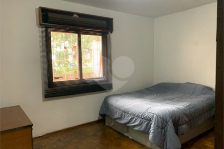 Sobrado à venda com 3 quartos, sendo 1 suíte, em Santo Amaro, São Paulo, SP