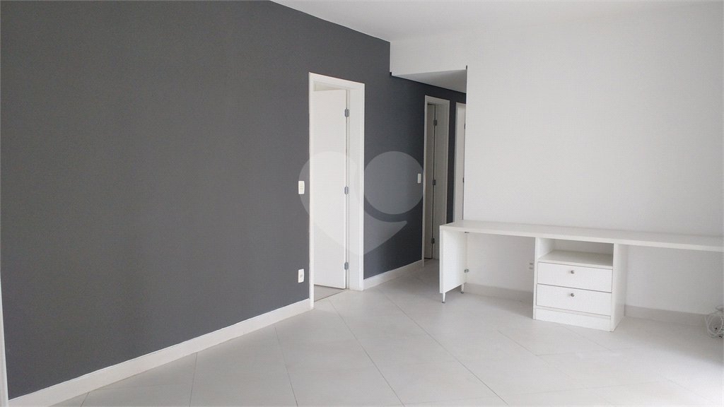 Apartamento à venda com 3 quartos, sendo 1 suíte, em Vila Suzana, São Paulo, SP