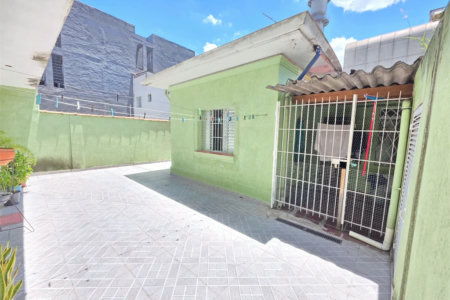 Casa à venda com 3 quartos, sendo 1 suíte, em Ferreira, São Paulo, SP