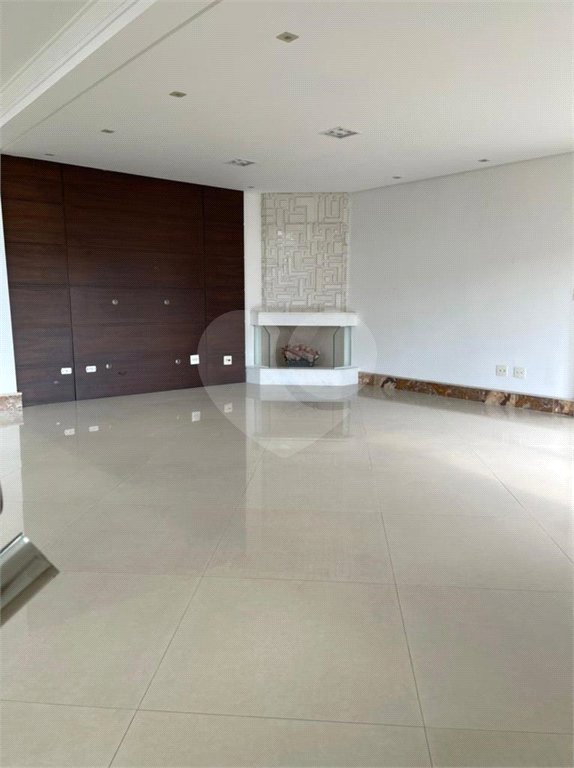Casa à venda com 3 suítes no condomínio Quinta de Santo Antônio, São Paulo - SP