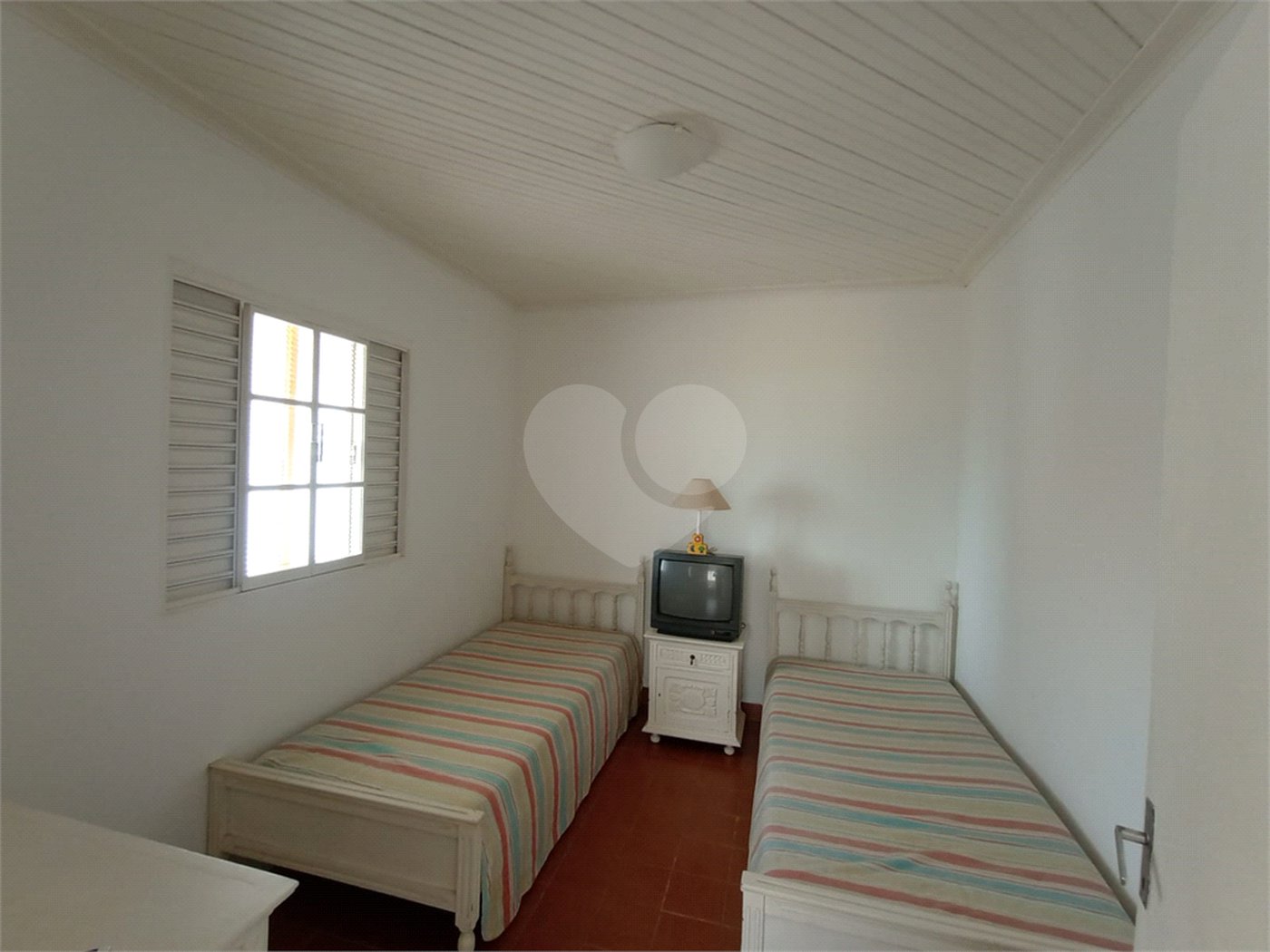 Casa à venda com 2 quartos em Vila Messias, Alambari, SP