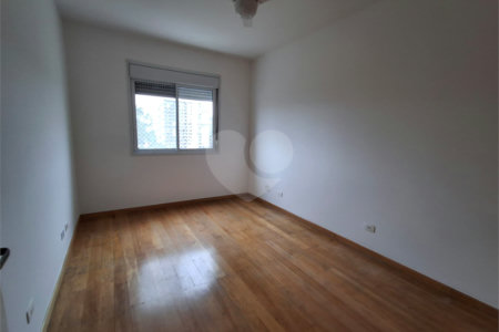 Apartamento para alugar com 3 quartos, sendo 1 suíte, em Chácara Santo Antônio, São Paulo, SP