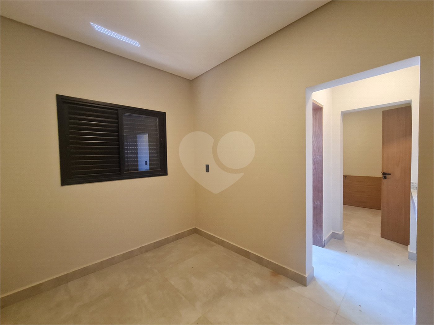 Casa à venda com 3 quartos, sendo 2 suítes, no condomínio Reserva Ipanema I, Sorocaba - SP