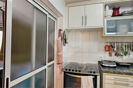Apartamento à venda com 3 quartos, sendo 2 suítes, em Pinheiros, São Paulo, SP