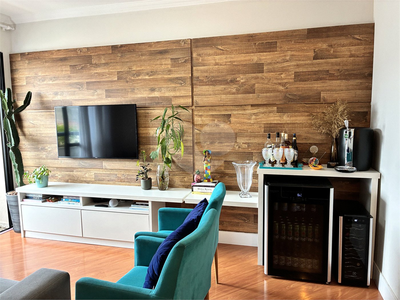 Apartamento à venda com 3 quartos, sendo 1 suíte, em Vila Gustavo, São Paulo, SP