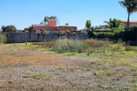 Terreno à venda no condomínio Village Ipanema 1, Araçoiaba da Serra - SP