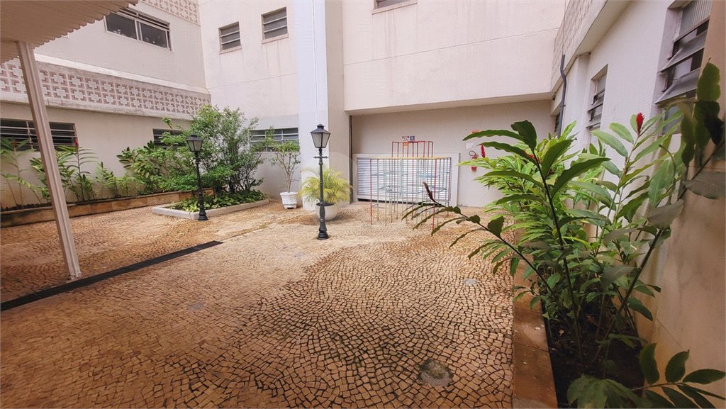 Apartamento à venda com 2 quartos em Aclimação, São Paulo, SP