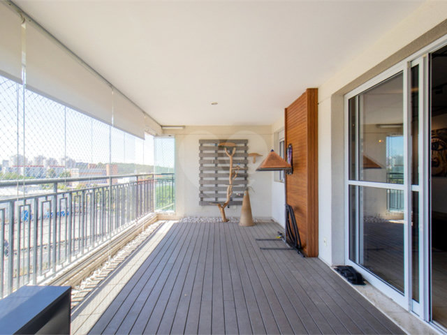 Apartamento à venda com 3 suítes em Jardim Marajoara, São Paulo, SP
