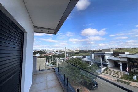 Casa à venda com 3 suítes no condomínio Helena Maria, Sorocaba - SP
