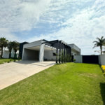 Casa à venda com 4 quartos, sendo 3 suítes, no condomínio Vilagio Ipanema 1, Araçoiaba da Serra - SP
