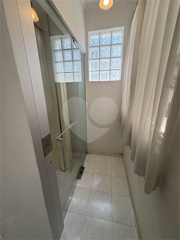 Sobrado à venda com 6 quartos, sendo 1 suíte, em Vila Nova Conceição, São Paulo, SP