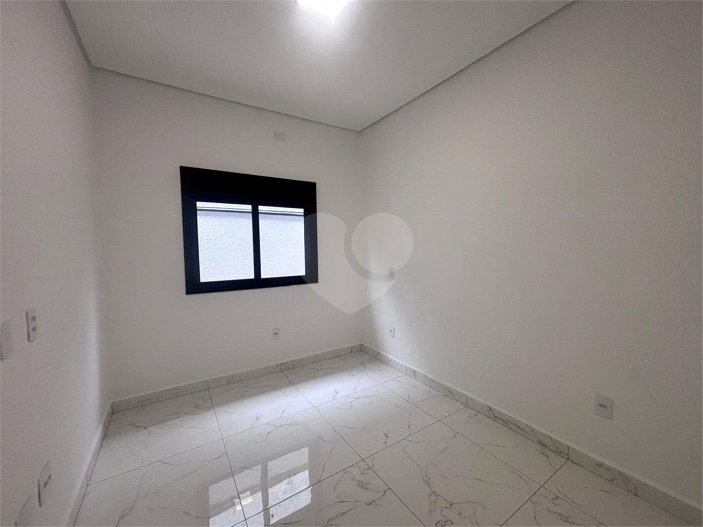 Casa à venda com 3 suítes no condomínio Campos do Conde I e II, Sorocaba - SP
