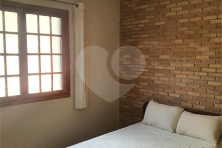 Chácara à venda com 4 quartos, sendo 2 suítes, em Vale dos Pinheiros, Atibaia, SP