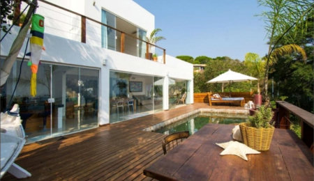 Casa à venda com 4 quartos, sendo 2 suítes,  em Albatroz, Armação dos Búzios, RJ