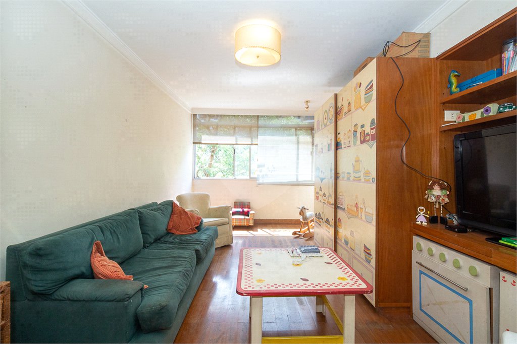 Apartamento à venda com 3 quartos, sendo 2 suítes,  em Alto da Boa Vista, São Paulo, SP