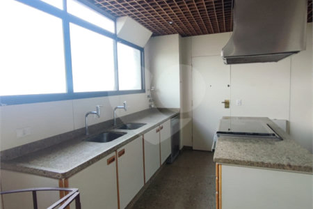 Apartamento à venda com 4 suítes em Moema, São Paulo, SP