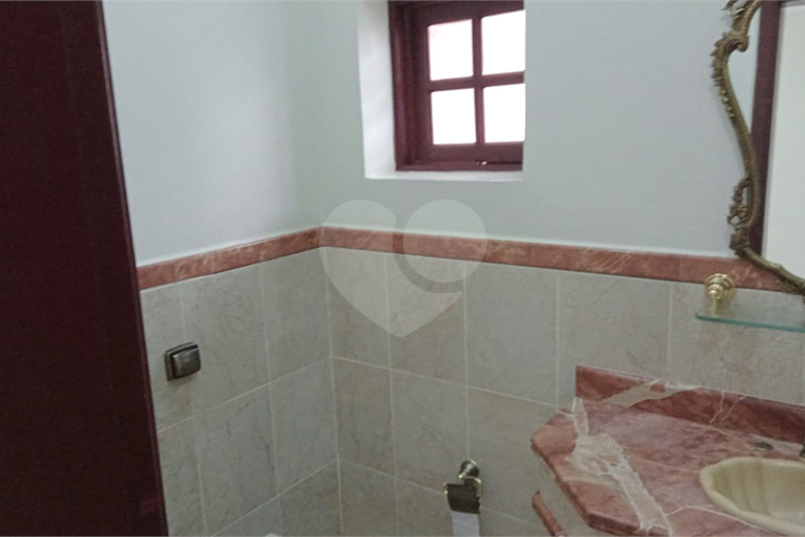 Sobrado à venda com 4 quartos, sendo 3 suítes,  em Horto Florestal, São Paulo, SP