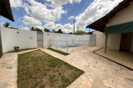 Casa à venda com 3 quartos, sendo 1 suíte,  em Jardim Primaveril, Três Lagoas, MS