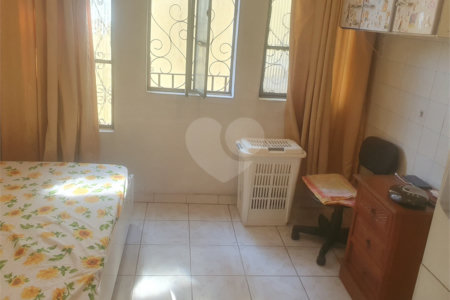 Casa à venda com 4 quartos em Jardim Bonfiglioli, São Paulo, SP