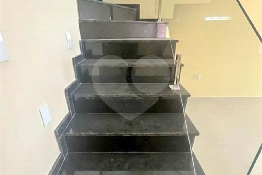 Sobrado à venda com 3 quartos, sendo 1 suíte, em Jardim Vila Formosa, São Paulo, SP