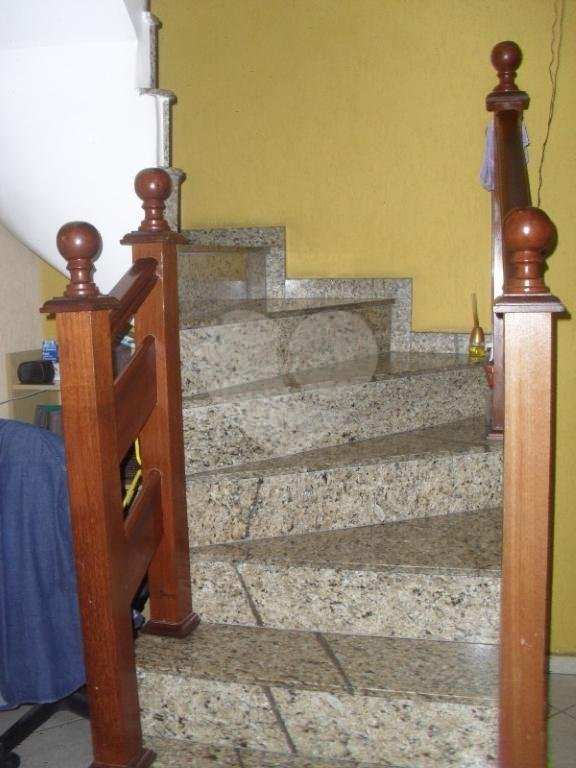 Sobrado à venda com 3 quartos, sendo 1 suíte, em Artur Alvim, São Paulo, SP