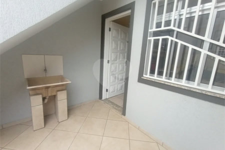 Sobrado à venda com 3 quartos, sendo 1 suíte, em Vila Gustavo, São Paulo, SP