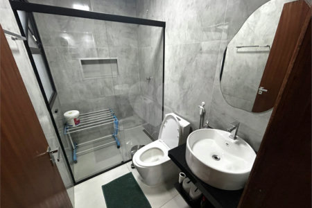 Casa à venda com 2 quartos, sendo 1 suíte,  no condomínio Lago dos Ipês, Itapetininga - SP
