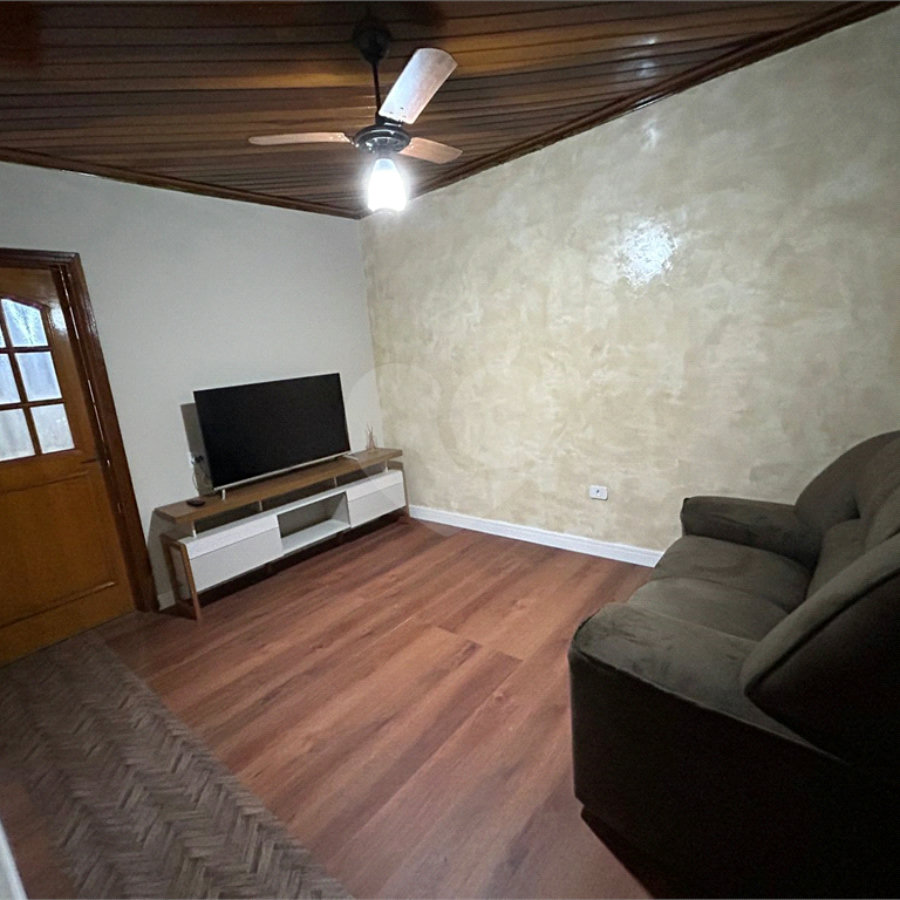 Casa à venda com 4 quartos, sendo 1 suíte, no Centro, Cravinhos, SP