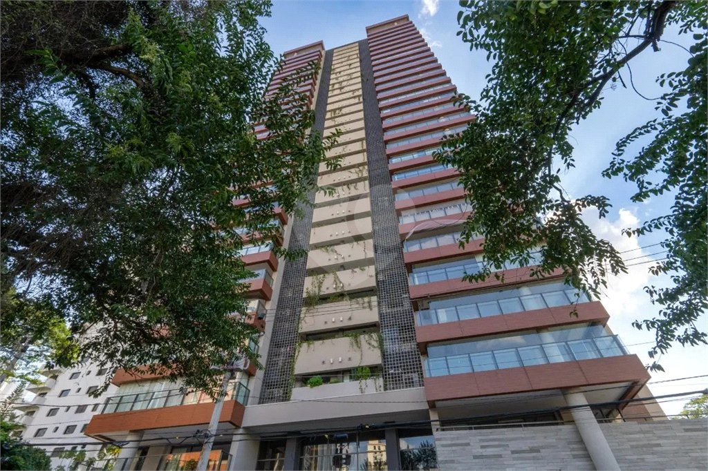 Apartamento à venda com 4 quartos, sendo 3 suítes, em Campo Belo, São Paulo, SP