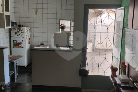 Casa à venda com 4 quartos, sendo 1 suíte, em Jardim do Estádio, Itu, SP