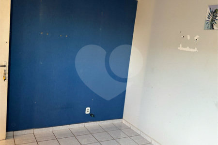 Apartamento à venda com 2 quartos em Parque Laranjeiras, Araraquara, SP