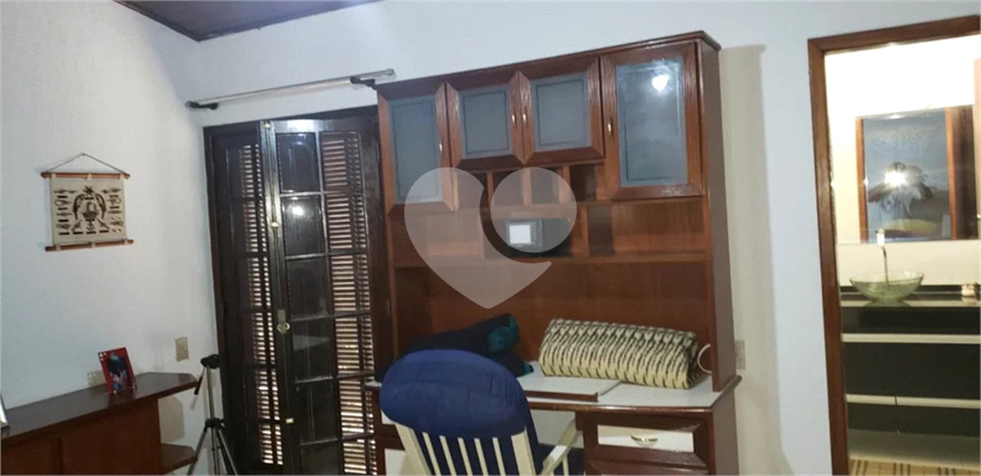 Casa à venda com 4 suítes no condomínio Alpes da Cantareira, Mairiporã - SP
