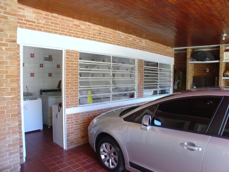 Casa à venda com 4 quartos, sendo 1 suíte, em Brooklin Velho, São Paulo, SP