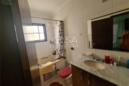 Casa em condomínio à venda com 3 quartos, sendo 1 suíte, em Granja Olga I, Sorocaba, SP
